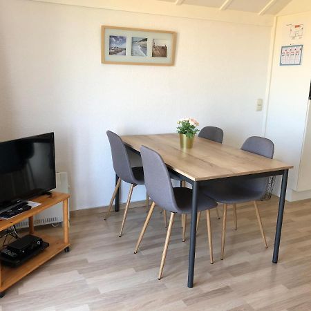 דה האן Knus Appartement Met Zicht Op Zeepolder מראה חיצוני תמונה